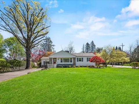 76 S Airmont Rd, Ramapo, NY 10901