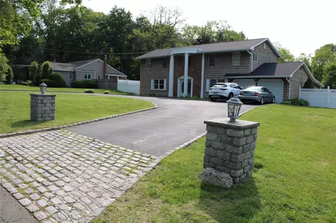 170 Warner Rd, Huntington, NY 11743