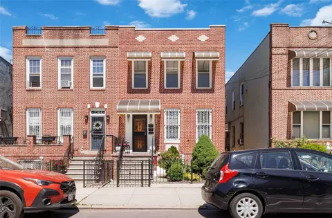 23-62 24 St, Astoria, NY 11105