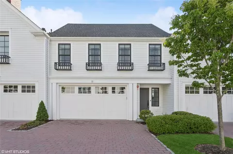 18 Rose Ln, Rye Brook, NY 10573