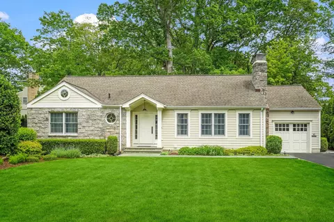 43 Bellain Ave, Harrison, NY 10528