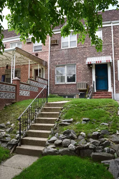 144-47 77 Ave, Flushing, NY 11367