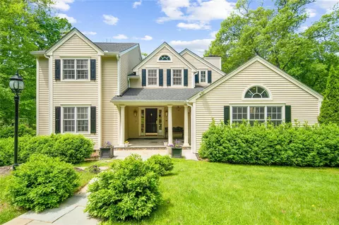 42 Chestnut Ridge Rd, North Castle, NY 10504