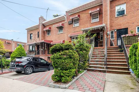 2588 Stedman Pl, New York, NY 10469