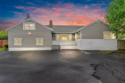 2600 Haff Ave, North Bellmore, NY 11710