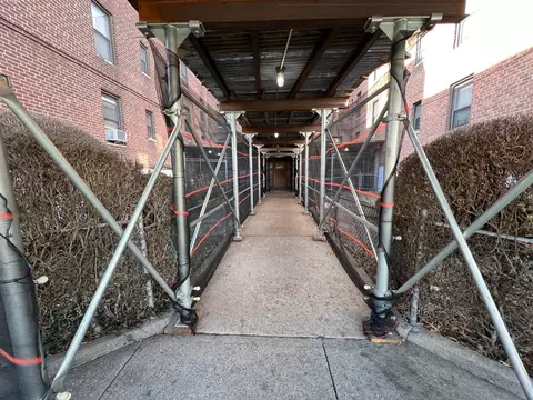 3239 Barker Ave #L J, New York, NY 10467