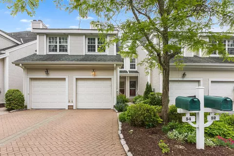54 Lake Marie Ln, Bedford Hills, NY 10507