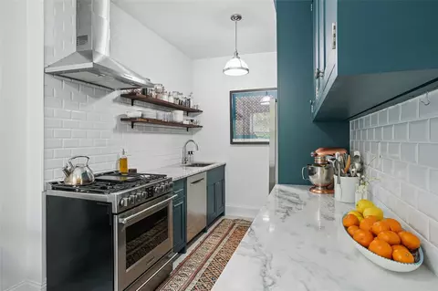 1430 Midland Ave #1C, Yonkers, NY 10708