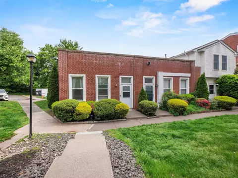 31 Village Ml, Haverstraw, NY 10927