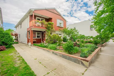 429 E Park Ave, Long Beach, NY 11561