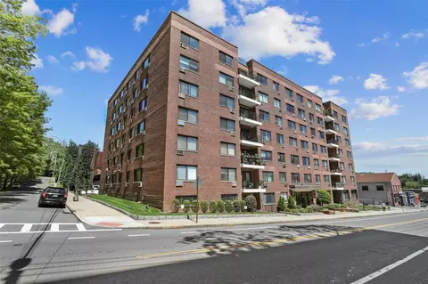 25 Lake St #7K & 7L, White Plains, NY 10603