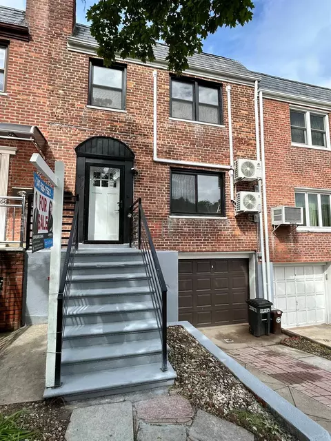 69-14 198th St, New York, NY 11365