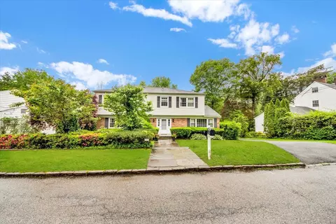 13 Romar Ave, White Plains, NY 10605