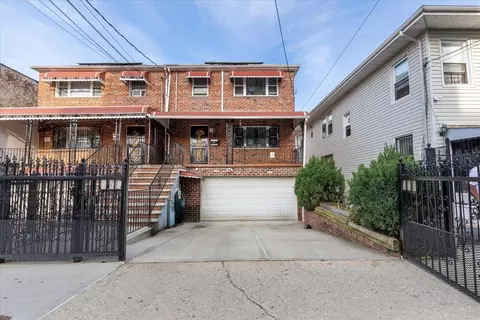 2722 Barnes Ave, New York, NY 10467
