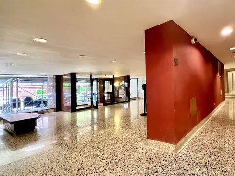 142-05 Roosevelt Ave #301, New York, NY 11354