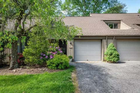 378 Heritage Hls #D, Somers, NY 10589