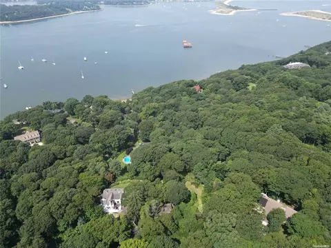 340 E Broadway, Brookhaven, NY 11777