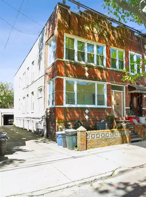 432 Amboy St, Brooklyn, NY 11212