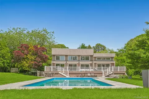 251 Sebonac Rd, Southampton, NY 11968