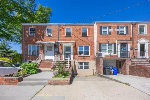 60-12 171 St, Fresh Meadows, NY 11365