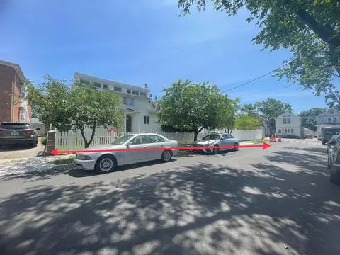 22-23 147th St, New York, NY 11357