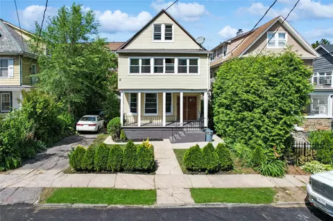 105 Hillside Ave, Mount Vernon, NY 10553