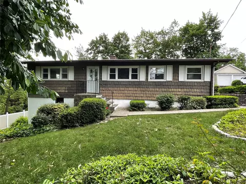 67 Augustine Rd, Greenburgh, NY 10603