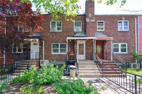 2179 E 26th St, Brooklyn, NY 11229