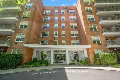 177 E Hartsdale Ave #5L, Greenburgh, NY 10530