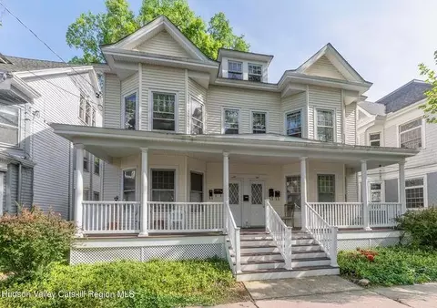 138-140 Saint James St, Kingston, NY 12401