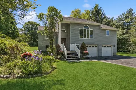 312 Diddell Rd, La Grange, NY 12603