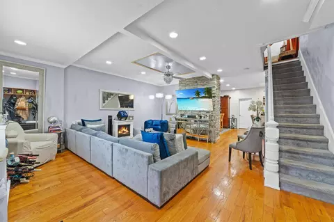3632 Willett Ave, New York, NY 10467