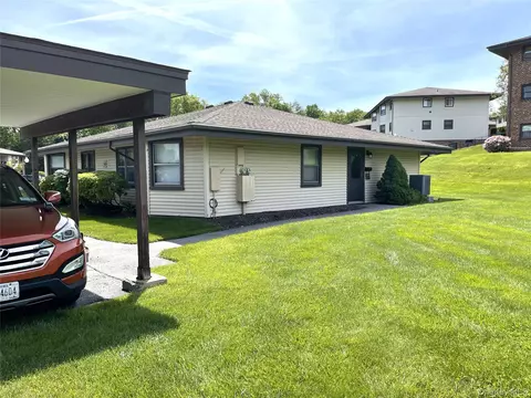6 Devon #B, Yorktown, NY 10598