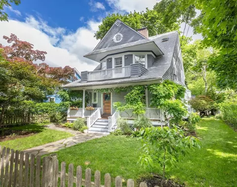 51 Belden Ave, Greenburgh, NY 10522