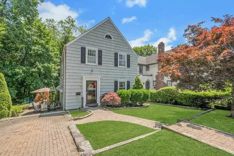 76 Parkview Dr, Bronxville, NY 10708