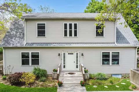 787 Accabonac Rd, East Hampton, NY 11937