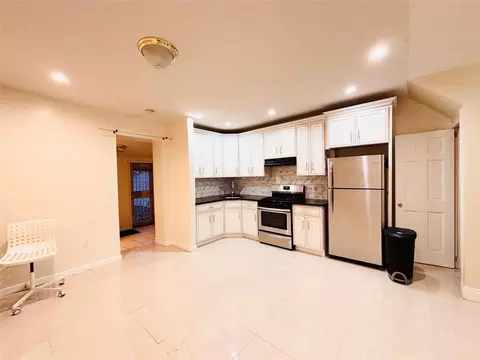 154-02 119th Ave, Jamaica, NY 11434