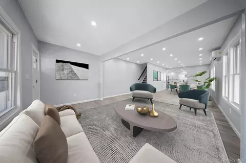 6916 Almeda Ave, New York, NY 11692