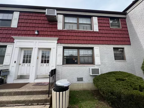 69-50 138th St #A, Flushing, NY 11367
