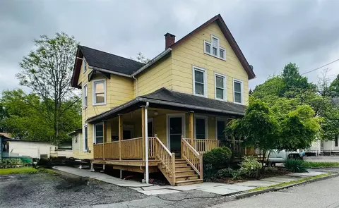 9 Mechanic St, Port Jervis, NY 12771
