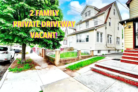 11509 196th St, Saint Albans, NY 11412