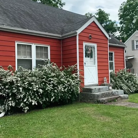 317 Wawayanda Ave, Middletown, NY 10940