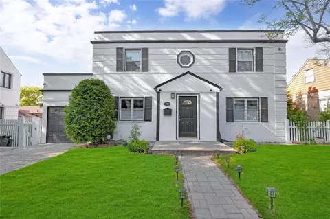 13915 Coolidge Ave, Jamaica, NY 11435