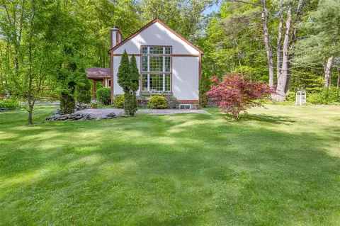 577 Fiddlers Bridge Rd, Clinton, NY 12580