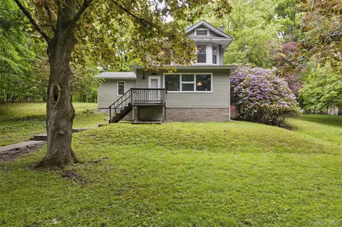 73 East Ave, Walden, NY 12586
