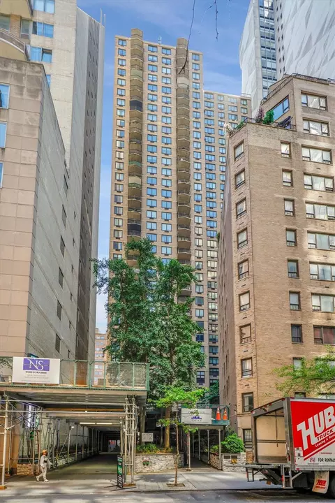 211 E 46th St #14E, New York, NY 10017