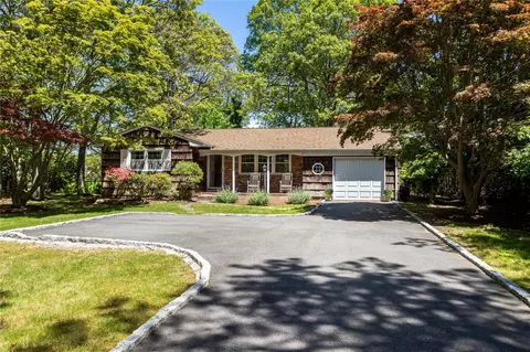 15 Indian Run Rd, East Quogue, NY 11942