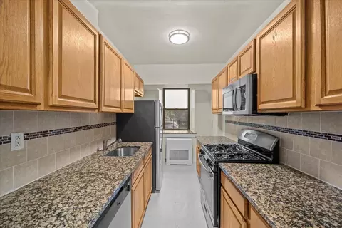 20 William St #B, Mount Vernon, NY 10552