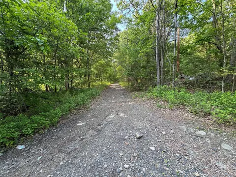 16 Saul Trl, Plattekill, NY 12589 photo 1