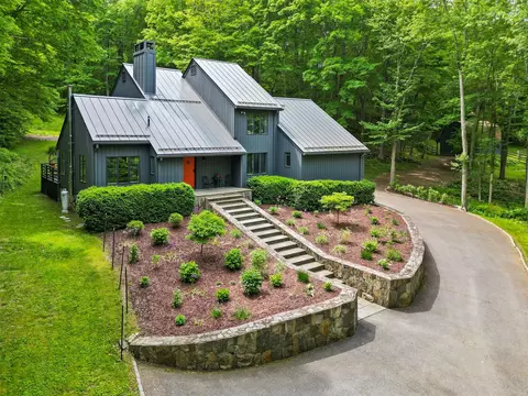 72 Chapel Rd, Lewisboro, NY 10597